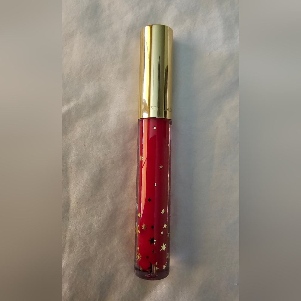 Estee Lauder Pure Color Envy lip color. 107 Tender Trap